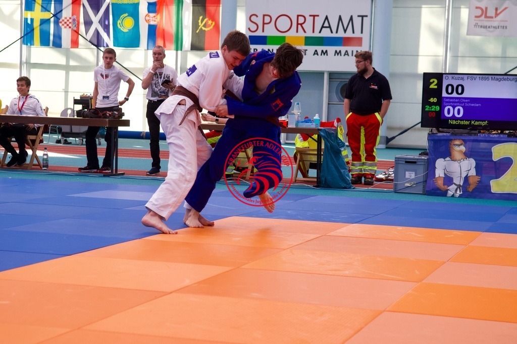 RAS_8172 | Fotos vom Adler Cup - Pictures from Adler Cup

Hier findet Ihr alle Eindrücke und großen Momente der Adler Cup Wochenenden. Here you will find all impressions and great moments of the Adler Cup weekends. - Realisiert mit Pictrs.com