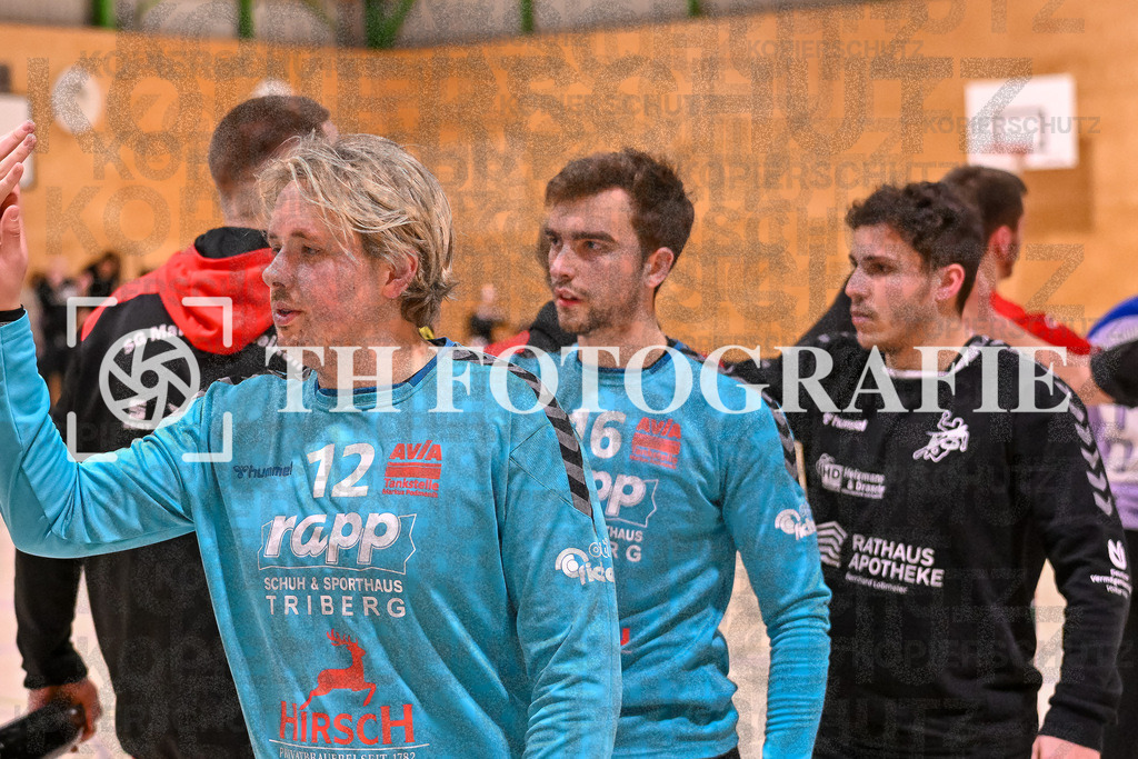 GER, SG Maulburg/Steinen - TV St. Georgen, Handball, Landesliga, 16. Spieltag, Saison 2023/2024, 17.02.2024 | Jannik Kaltenbach (TV St. Georgen/Schw., #12), Marcel Bertol (TV St. Georgen/Schw., #16)

GER, SG Maulburg/Steinen - TV St. Georgen, Handball, Landesliga, 16. Spieltag, Saison 2023/2024, 17.02.2024

Foto: TH Fotografie/Thomas Hess
