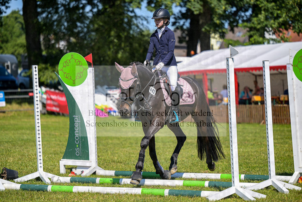 Reitturnier Voxtrup | Entdecke hochwertige Reitturnierfotos von Foto Oger. Professionell, emotional und authentisch – jetzt Lieblingsmomente im Shop bestellen.Deutschlandweite Turnierfotografie. - Realisiert mit Pictrs.com