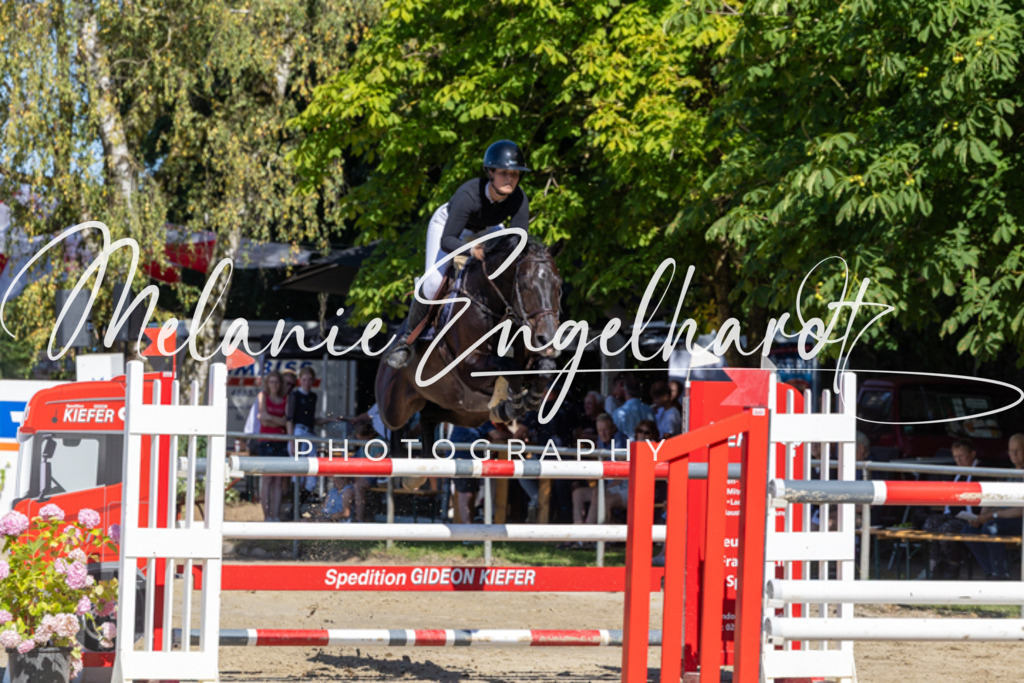 7I8A3314 | melanie-engelhardt-photography - Realisiert mit Pictrs.com