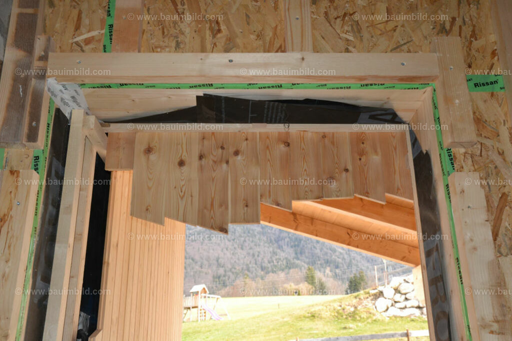 bib-lg13-holzbau-ausbau-0148 | Nach LV-Leistungsgruppen sortierte Detailfotos über den Bau eines Hauses. Alle Hausbau-Bilder direkt vom Urheber und Autor der Website Haus-Selber-Bauen.com