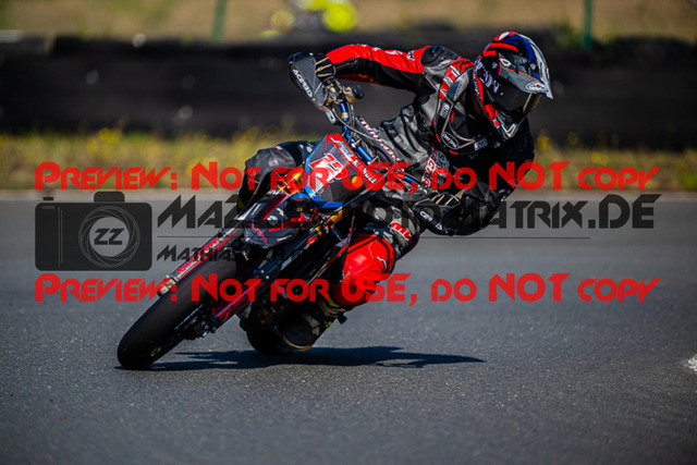 MaZZes_FotoMatrix_220813_3990 | UE40