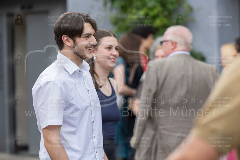 FeusiDiplomfeier_R6OO2935 | Brigitte Münger / bmsportphotography - Realisiert mit Pictrs.com