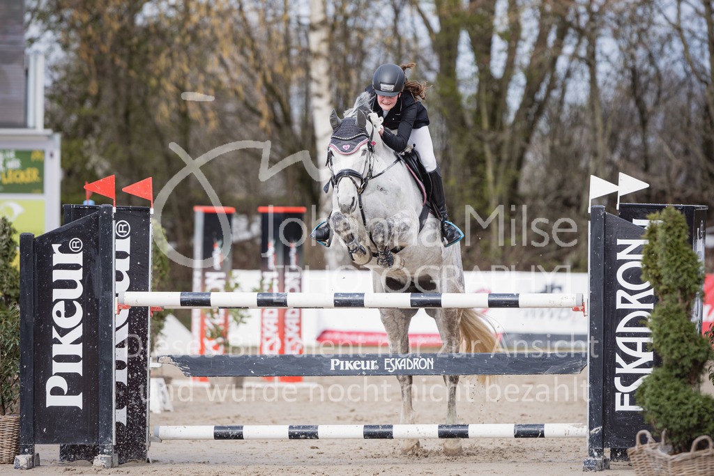 220403_HF-Laar_L-Spr-170 | SEASON OPENING 2022
Herford Laar
03.04.2022
11 Springprüfung Kl.L m.Siegerrunde