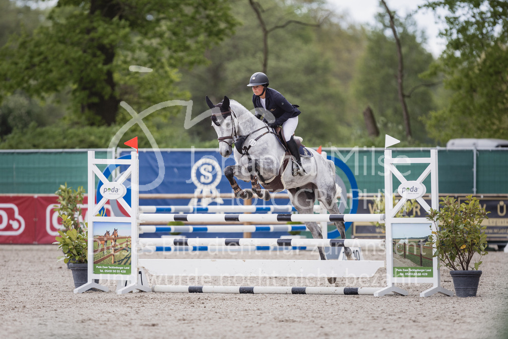 230516_Mühlen_03SprPf-A-396 | Deine schönsten Turniermomente als professionelle Fotos! Entdecke hochwertige Pferdesport-Fotografie im Online-Shop. Jetzt Fotos finden & bestellen!