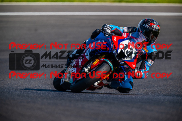 MaZZes_FotoMatrix_220506_96576 | Fotograf Mathias Schmid
Sportfotograf,
Eventfotograf,
Hochzeitsfotograf,
Portraitfotograf