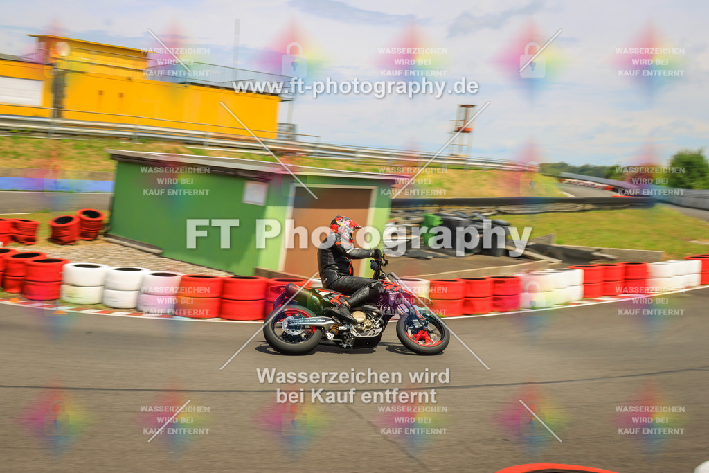 _DSK2728 | Hier findet Ihr Bilder von Touristenfahrten auf der Nürburgring Nordschleife oder von anderen Veranstaltungen die ich besucht habe. Viel Spass beim Durch Schauen 