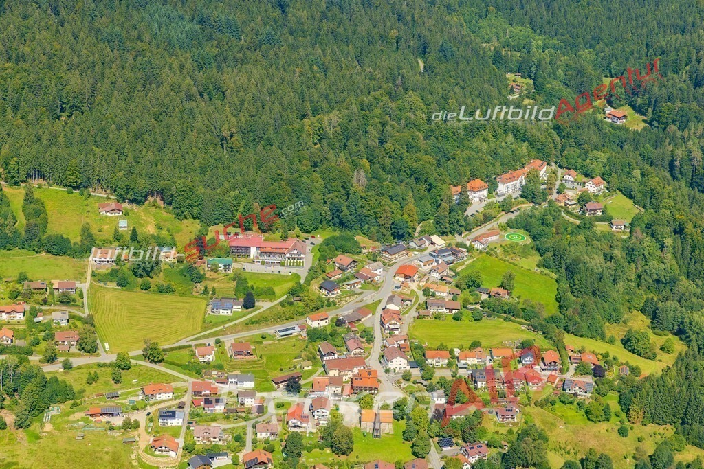 maps-rabenstein-zwiesel-exclusiv-geschenk-gutschein-7526-jahr-2025 | Luftaufnahme Rabenstein Zwiesel - Die Luftaufnahme wurde 2025 vom UL-Flugzeug heraus erstellt ( keine Drohne ) - Hochauflösende Luftaufnahme - für professionelle Ausdrucke geeignet. Die Geschenkidee !Mit Lizenz und Bildrechte bestellbar