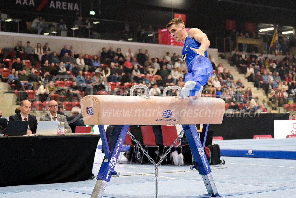 Schweizer Meisterschaften Kunstturnen Mannschaften Männer (A) - 22. November 2025 | Schweizer Meisterschaften Kunstturnen Mannschaften Männer (A)AXA Arena, WinterthurBild: Sportfotografie Markus Aeschimann | www.markus-aeschimann.ch - Realisiert mit Pictrs.com