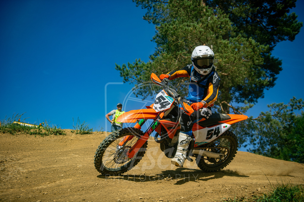 SE (145) | Paeschuphoto Shop - Wer nicht sucht der auch nicht findet.Ob Motocrossbilder oder von einem besuchtem Spiel, Hauptsache Action. - Realisiert mit Pictrs.com