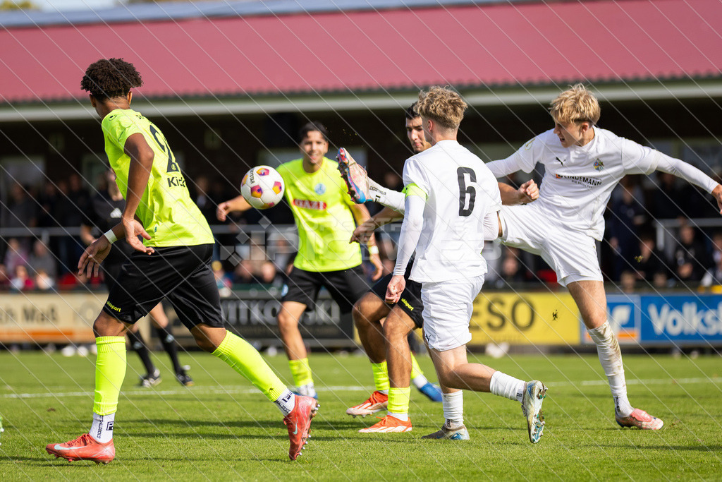 20251003_Picselweb-Fotografie_1R3_1820 | DFB Pokal 2. Runde, JFV A/O/B/H/H - SV Stuttgarter Kickers, Foto: Jörg Struwe - picselweb.de - Realisiert mit Pictrs.com