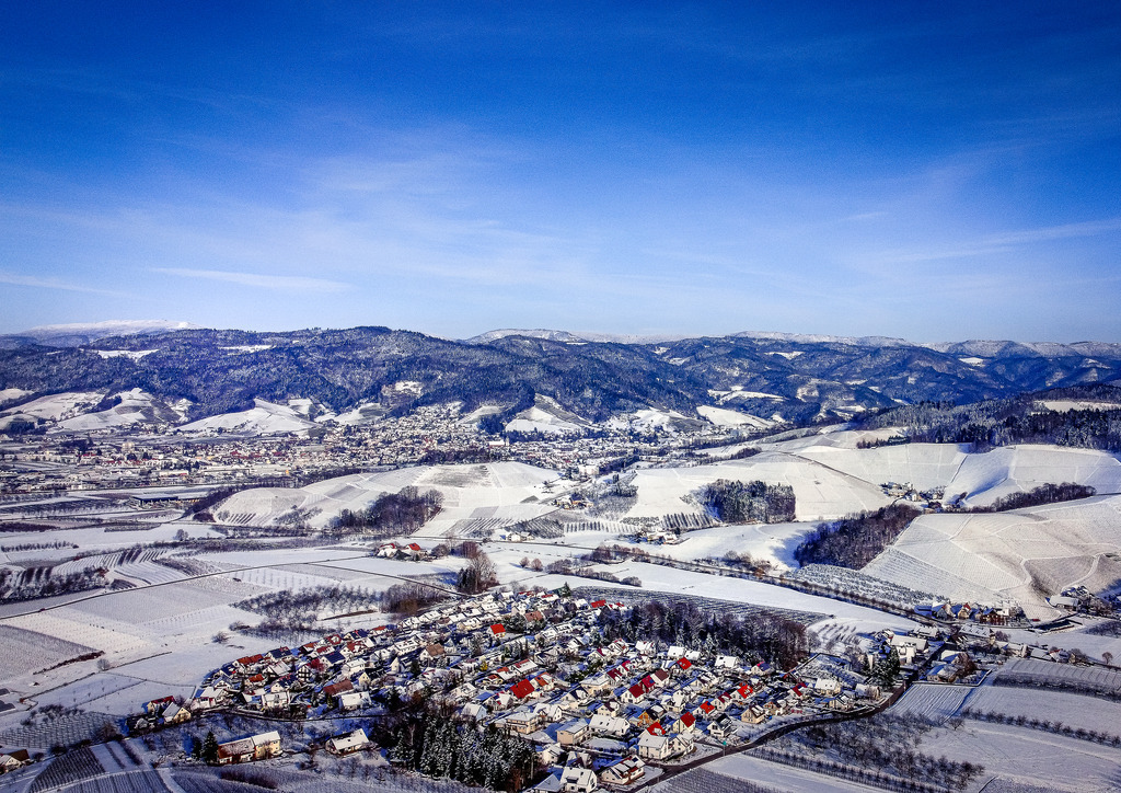 MPI_Winter_0002 | Blick über das winterliche Oberkirch - dem Tor zum Renchtal - Realisiert mit Pictrs.com