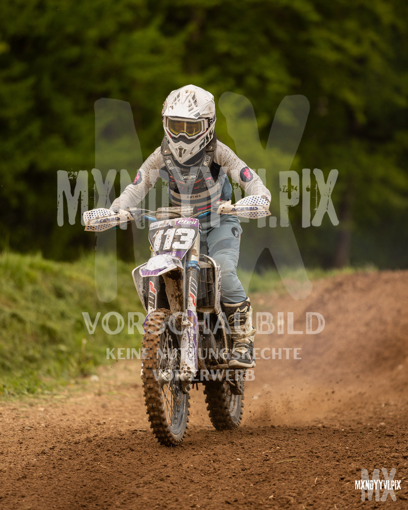 866A5874 | mxndyyvipix