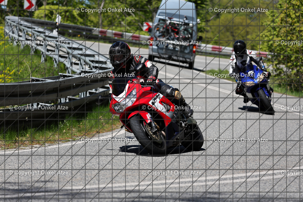 IMG_9537 | Fotograf am Kyffhäuser. Onkel Atze. Kyffhäuser Rennstrecke. Café36. Motorsportfotografie. - Realisiert mit Pictrs.com