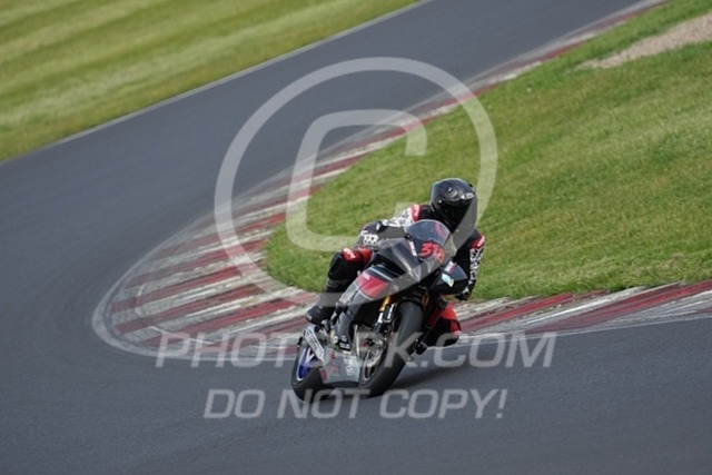 2024_05_24_PBK_13323 | Sportfotografie; SlowMotion; Video; Rennstrecke; Hafeneger; Speer; Racing; RSE; BMW; CBO; Trackday; Motorsportarena; Hockenheimring; Brno; Most; Barcelona; Valencia