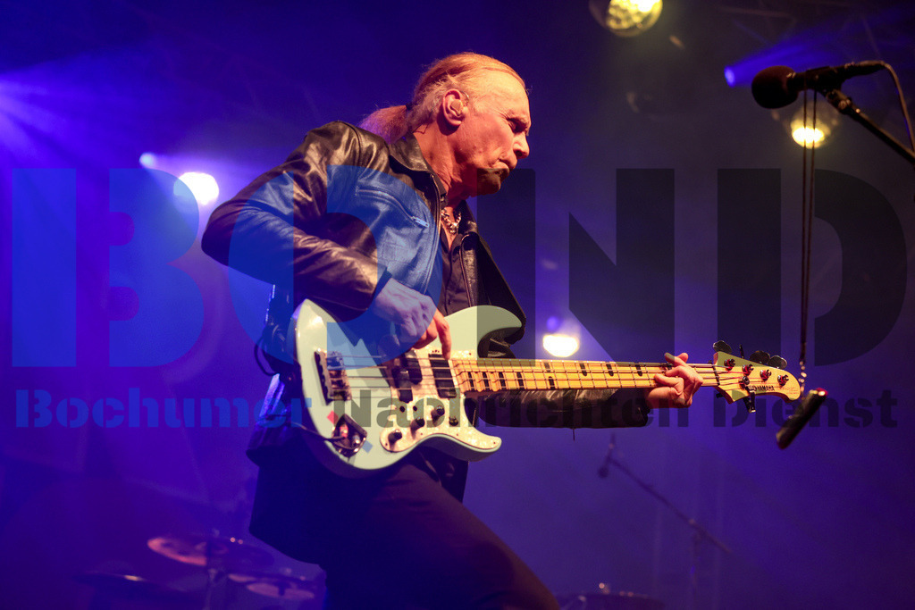 Zeltfestival Ruhr 2024 - Mr. Big  {date} -  | {headline}(Foto: Sebastian Sendlak / BOND) - Realisiert mit Pictrs.com