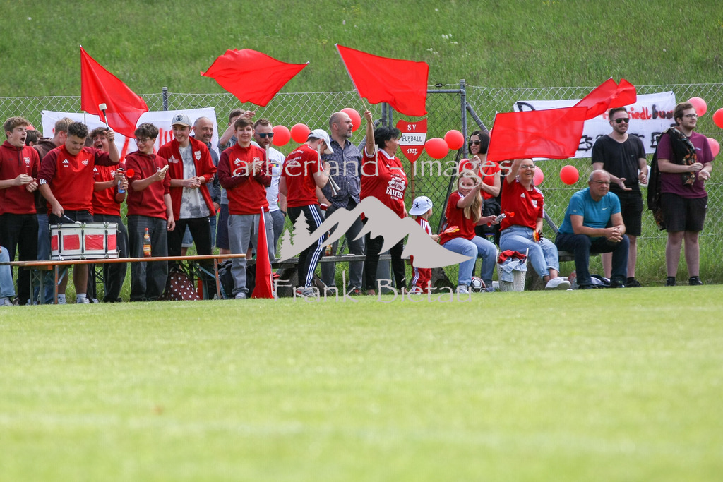 993T8518 | Medien- Sport- Entertainmentfotos