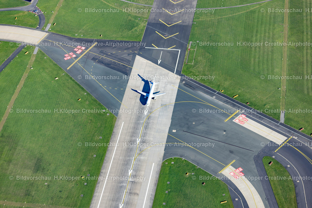luftbild-duesseldorf-airport-23l-8721 | Luftbildfotografie Hermann Klöpper - Realisiert mit Pictrs.com