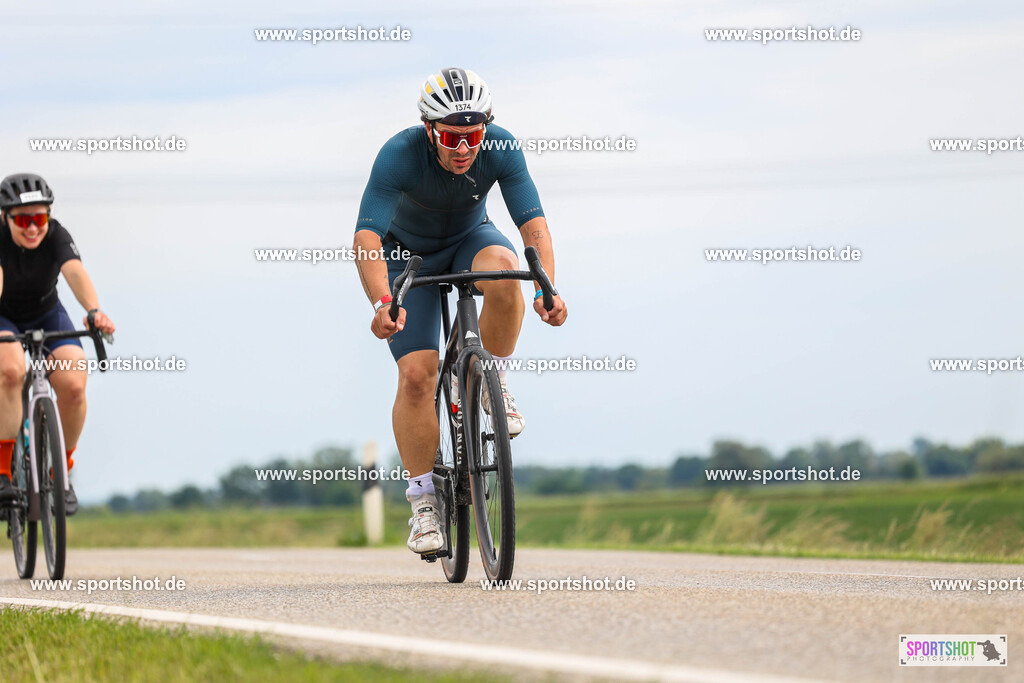 BR8A5090 | Stadttriathlon Erding 2025. #yourpictrs #sportshot_your_pictrs @Sportshotphotography #stadttriathlonerding Copyright: www.sportshot.de