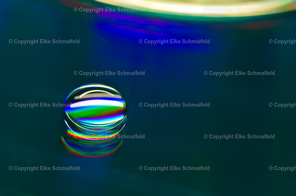 Tropfen-im-Prismenlicht-09 | Elke Schmalfeld - Realisiert mit Pictrs.com