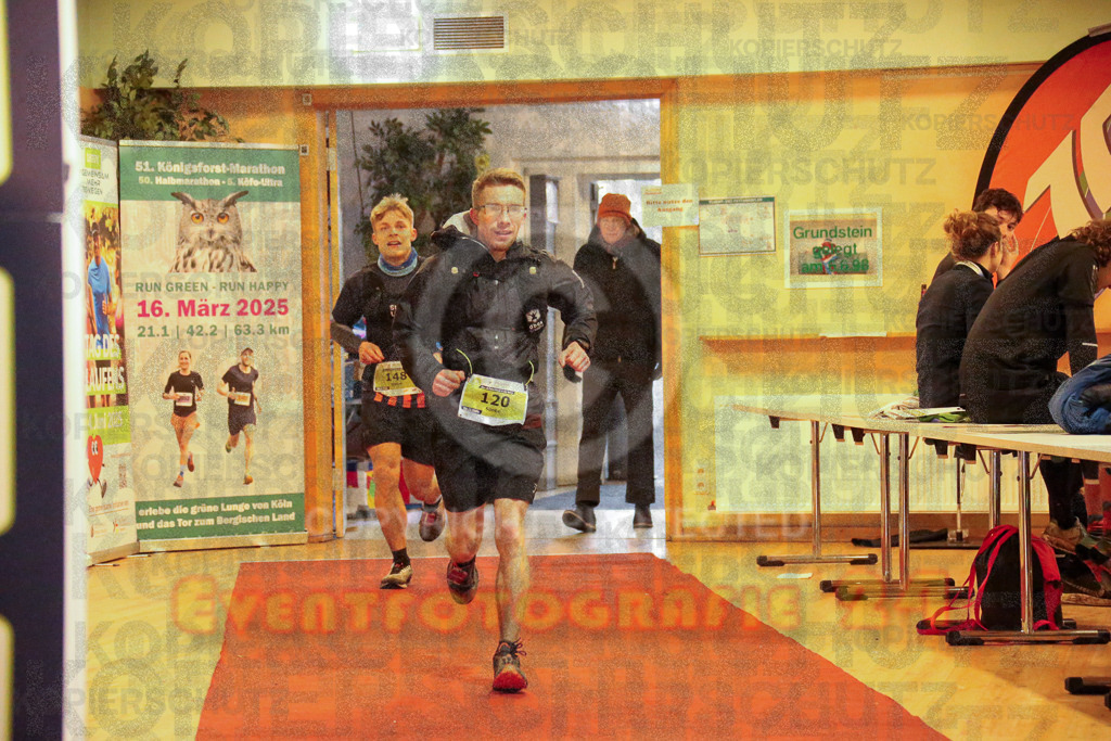 241208_1257_EX1_8088 | Sportfotografie im Rhein-Sieg Kreis, Köln, Bonn, NRW, Rheinland Pfalz, Hessen, etc. Unser Tätigkeitsfeld umfasst den Laufsport vom Volkslauf über den Marathon, Duathlon, Triathon bis zum Ultralauf wie Kölnpfad Ultra oder Schindertrail.