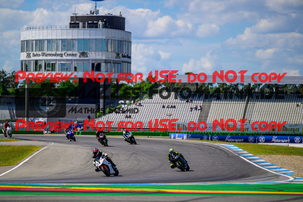 MaZZes_FotoMatrix_240615_6021986_8754 | ROT