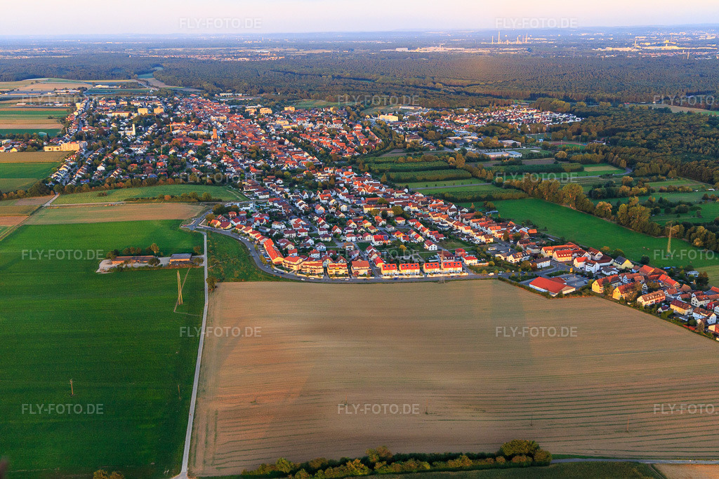 Luftbild: Am Höhenweg aus Westen in Kandel im Bundesland Rheinland-Pfalz in Deutschland. Foto: IMG_094508.jpg vom 01.09.2016 durch Werner Riehm/FLY-FOTO.de
