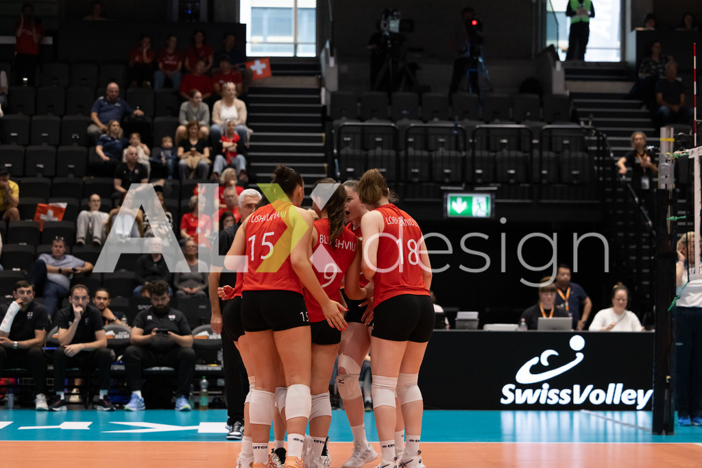 Georgia v Switzerland - CEV European League Women | KRIENS, SWITZERLAND - JUNE 12: Team of Georgia during the CEV European League match between Georgia and Switzerland at Pilatus Arena on June 12, 2026 in Kriens, Switzerland. - Realisiert mit Pictrs.com