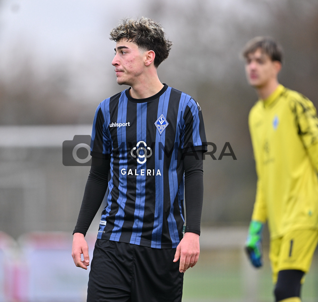 Fussball I Herren I Saison 2025-2026 I Bundesliga I 6. Spieltag I Eintracht Frankfurt - FC Bayern München  | MWMARA - Realisiert mit Pictrs.com