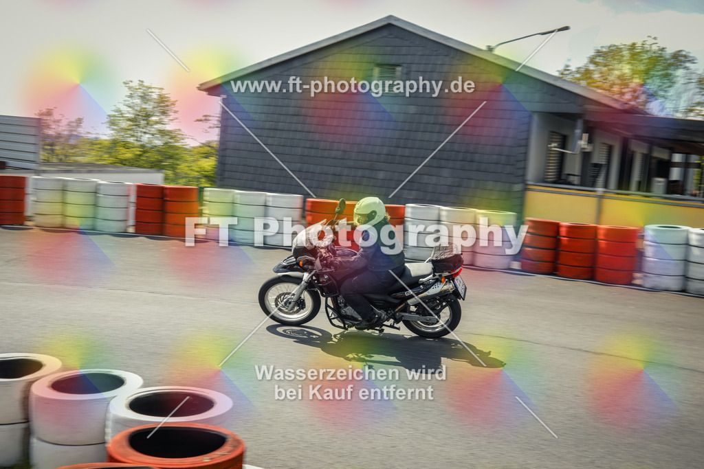 OBK_Mai_Martina_Markus-11078 | Hier findet Ihr Bilder von Touristenfahrten auf der Nürburgring Nordschleife oder von anderen Veranstaltungen die ich besucht habe. Viel Spass beim Durch Schauen 