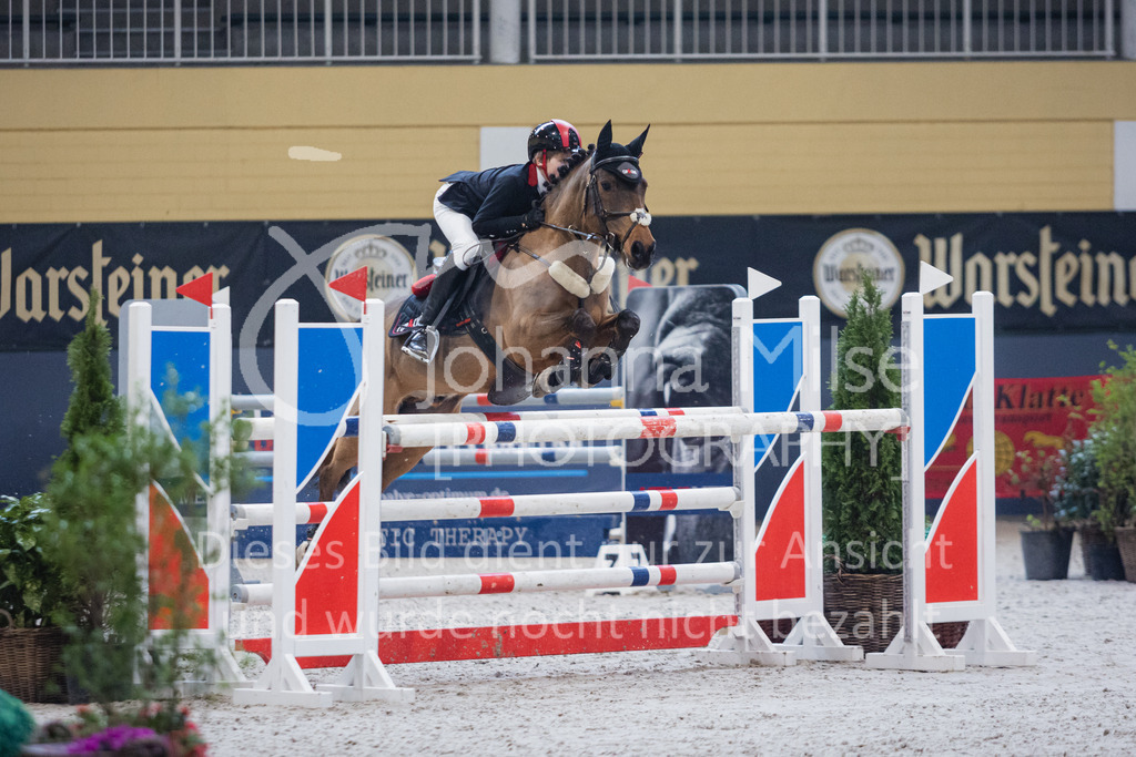 230212_Warstein_Pony-M-215 | Deine schönsten Turniermomente als professionelle Fotos! Entdecke hochwertige Pferdesport-Fotografie im Online-Shop. Jetzt Fotos finden & bestellen!