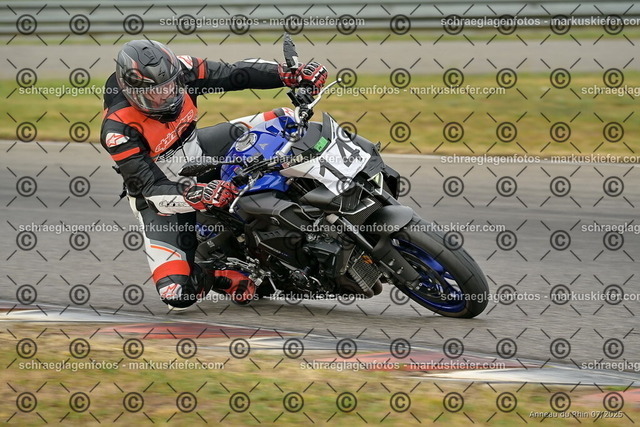 25bt05-0497 | markuskiefer.com - Realisiert mit Pictrs.com