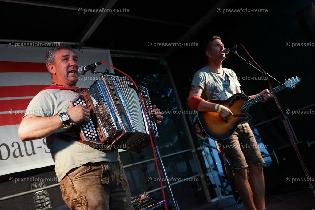 news-2023-Juli15-Marktfest_Reutte1-DSC06151 | Info aus dem Bezirk Reutte/Ausserfern Tirol sowie eine umfangreiche Bilddatenbank über die gesamte Region: Lechtal, Talkessel Reutte, Tannheimertal, Zwischentoren. Lech, Plansee, Zugspitze, Grenztunnel, B179, Fernpassstraße, Verkehr, Lawinen, Tradition, - Realisiert mit Pictrs.com