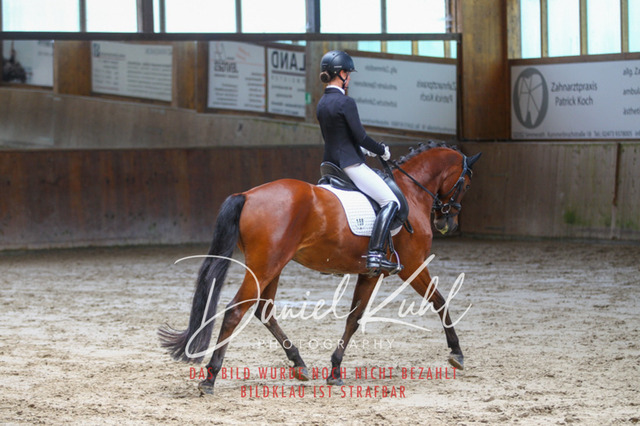 DKP43332 | Turniersportfotografie; Pferdefotografie; Dressurfotografie