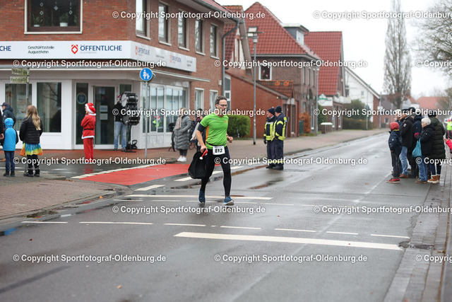 WMLA2952 | Bildershop "Sportfotograf-Oldenburg" mit Fotos von Sportevents in Oldenburg und Umzu. - Realisiert mit Pictrs.com