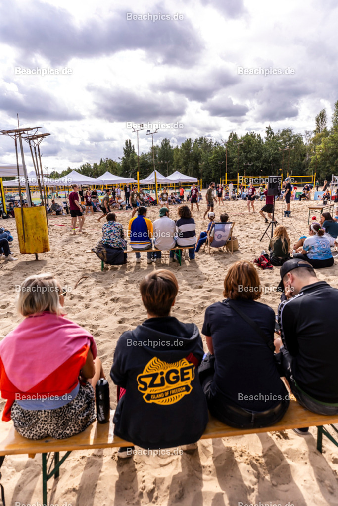 2025-200083734-Strandvölkerball-WM |  24.08.2025; Berlin Foto: Gerold Rebsch - www.beachpics.de