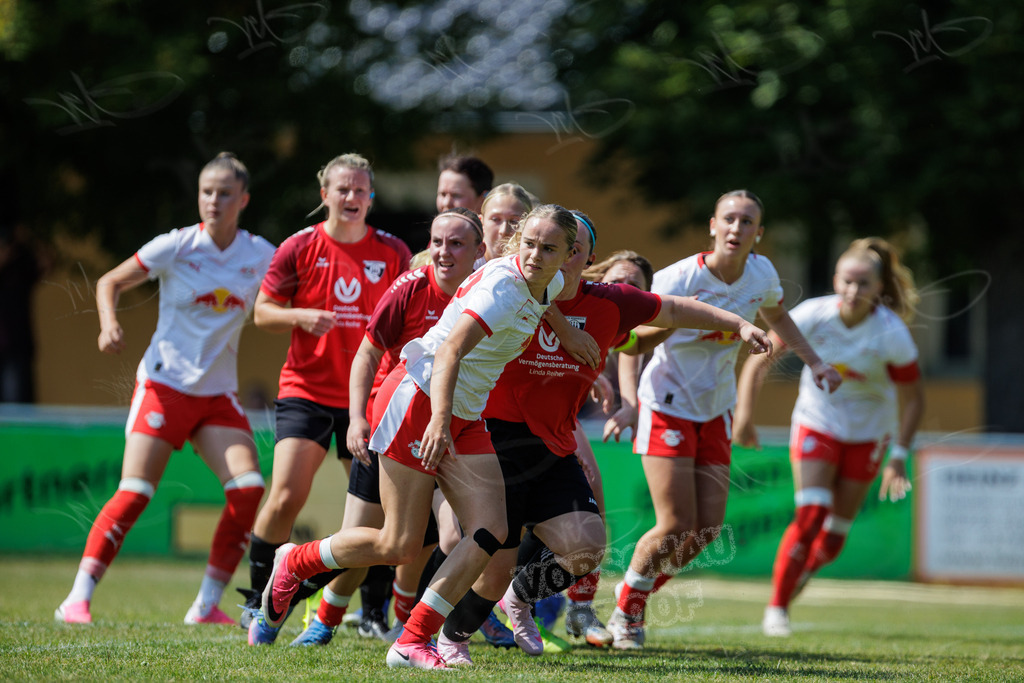 1. FC Rodewisch vs. RasenBallsport Leipzig II | Sachsenlotto Landespokal Frauen Ausscheidungsrunde 2026/27: 1. FC Rodewisch vs. RasenBallsport Leipzig II - Realisiert mit Pictrs.com