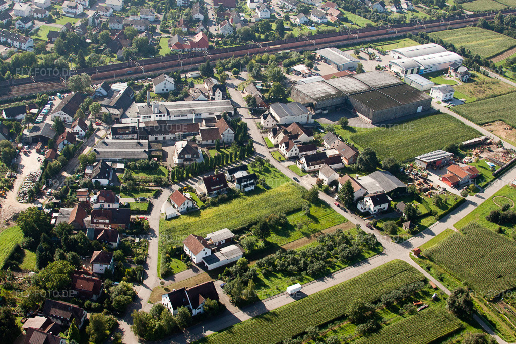 Luftbild: Werksgelände Muffenrohr GmbH im Ortsteil Hatzenweier in Ottersweier im Bundesland Baden-Württemberg in Deutschland. Foto: IMG_31706.jpg vom 20.08.2010 durch Werner Riehm/FLY-FOTO.de