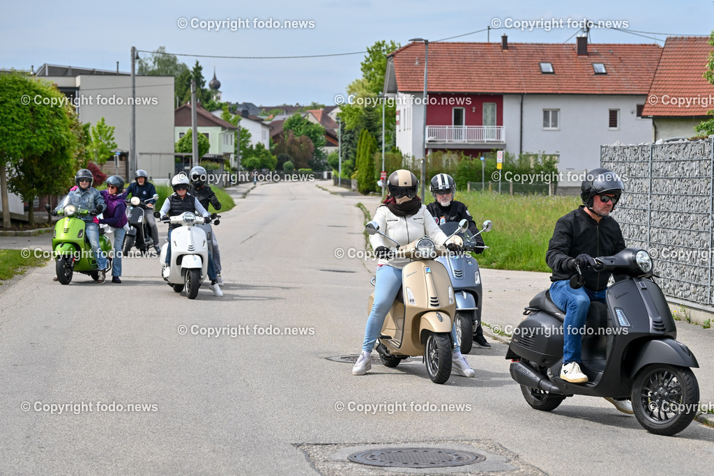 Lets Vespa togehter_ Neuhofen_ 05.05.2024-39 | 05.05.2024, Neuhofen, Kremsmuenster, AUT, Lets Vespa togehter 2024, Vespatreffen, im Bild Teilnehmer Vespatreffen, Motorsport Stadler