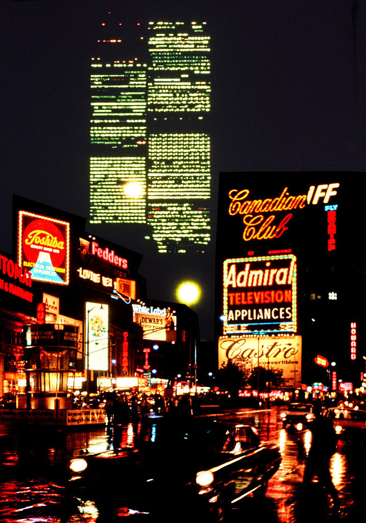 12USA_NY_WTC_citylights_1980_9684 | Beegebilder online. 
BIldarchiv von Beege Fotodesign mit ausgewählten Werken, die sich besonders gut für die Dekoration Ihrer Räume oder Wände eignen. 