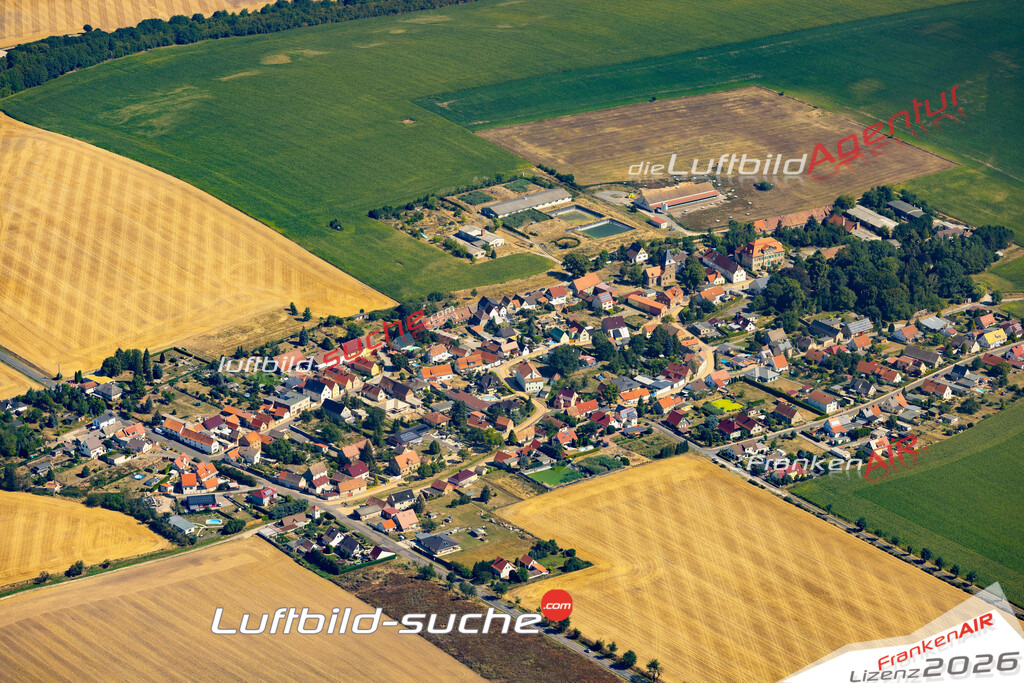 Die Luftaufnahme Leimbach - Querfurt wurde 2022 vom Flugzeug aus (keine Drohne) erstellt. Hohe Auflösung -für große Poster und Wandbilder geeignet - Garantiert!