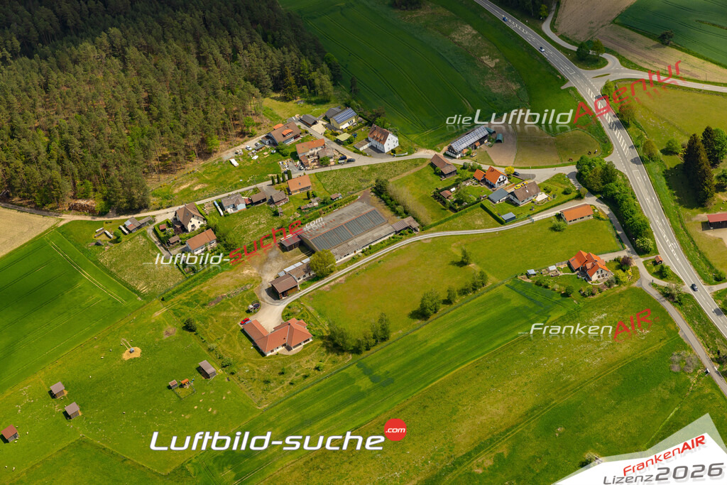 Die Luftaufnahme Kaltenbrunn - Mitwitz wurde 2022 vom Flugzeug aus (keine Drohne) erstellt. Hohe Auflösung -für große Poster und Wandbilder geeignet - Garantiert!
