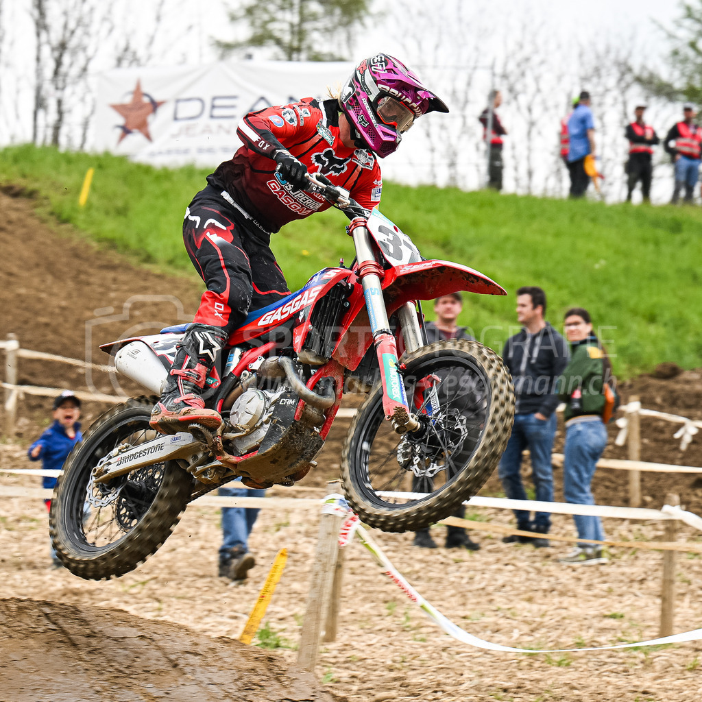 Motocross Schlatt bei Winterthur - 30. April 2023 | #37 Bruggmann Luca aus Lyss (CH) auf GASGAS in der Kategorie ProRace Serie am Motocross Schlatt bei Winterthur, 30. April 2023. 
Instagram: @mx_schlatt | @mc_wila | @sam_schweiz
Bild: Sportfotografie Markus Aeschimann | www.markus-aeschimann.ch - Realisiert mit Pictrs.com