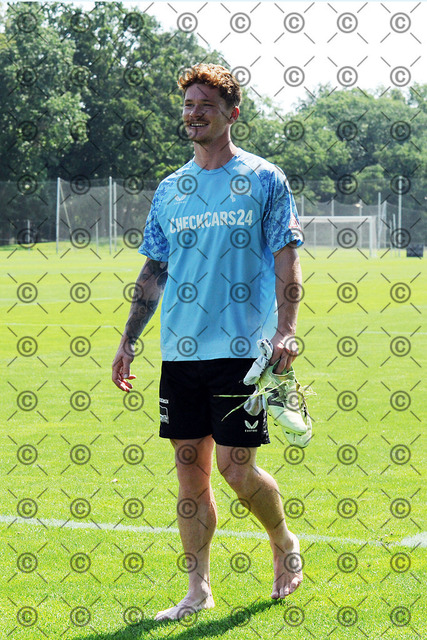 DSC_7308b | Hertha BSC, 2.Bundesliga, Herren, Saison 2025/26, Training, Dienstag 26.08. 2025, Sebastian Groenning ( Hertha BSC ),    Foto:  Ralf Gebhardt - Realisiert mit Pictrs.com