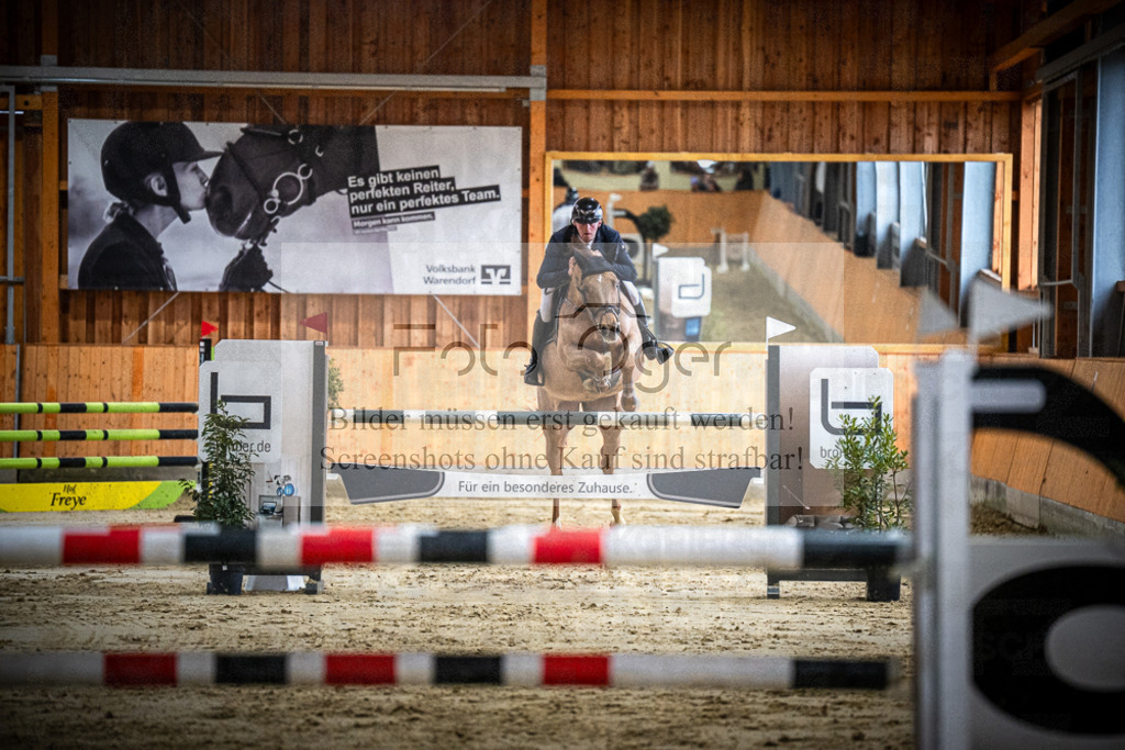 DOS_0445 | Entdecke hochwertige Reitturnierfotos von Foto Oger. Professionell, emotional und authentisch – jetzt Lieblingsmomente im Shop bestellen.Deutschlandweite Turnierfotografie. - Realized with Pictrs.com