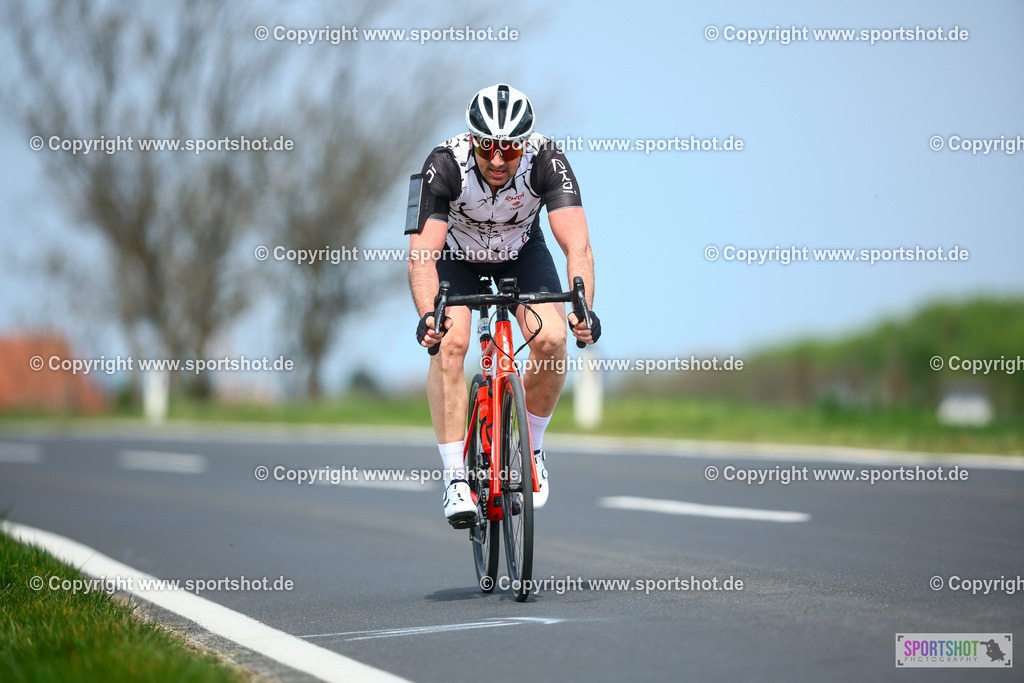 623_TRA56770 | Neusiedlersee Radmarathon 2026@sportshot_your_pictrs #yourpictures#roadtowm2029 #nrm #neusiedlerseeradmarathon #neusiedlersee #neusiedlerseetourismus #burgenland #mörbisch #nrm26 #burgenlandtourismus #voglundco #poweredbyburgenlandtourismus #radsport #rad #marathon #ucigranfondo #visitburgenland #ucigranfondoworldseries