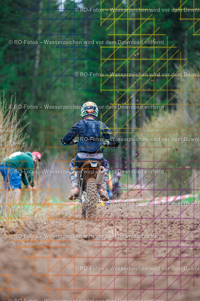 4 Lauf Mernes-351 | Sportfotografie von RO-Fotos: Motorsport, Motocross, Enduro, Laufveranstaltungen und Triathlon. Professionelle Fotos von Sportlern und Events. - Realisiert mit Pictrs.com