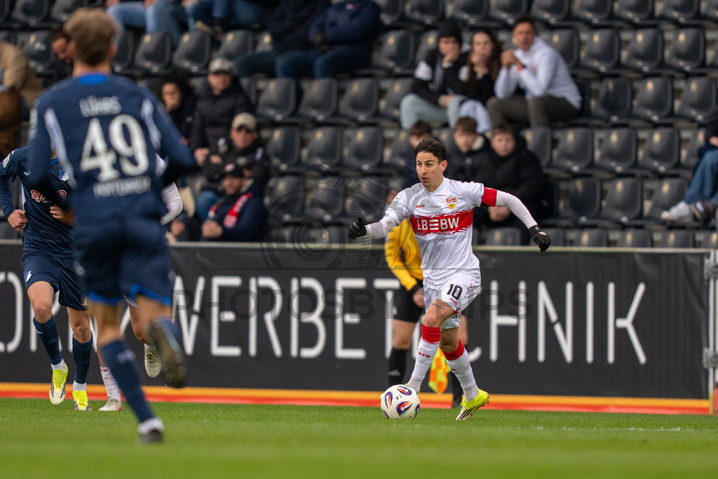 VfB Stuttgart II vs. TSG Hoffenheim II, Fussball, 3. Liga, 26. Spieltag, 15.03.2026 | Nicolas Sessa (VfB Stuttgart II, #10),VfB Stuttgart II vs. TSG Hoffenheim II, Fussball, 3. Liga, 26. Spieltag, 15.03.2026Foto: photosbyphips/Philip Ziegler