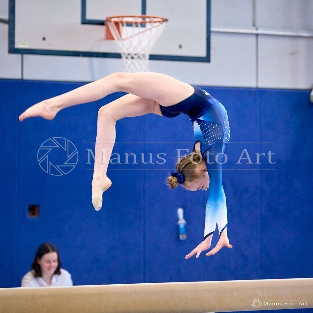2024-04-30-2-2-A-DSC01124 | Professionelle Sportfotografie in Hamburg, Schleswig-Holstein und Niedersachsen – spezialisiert auf Rhönrad, Geräteturnen, Leistungsturnen und rhythmische Sportgymnastik. Bundesweite Begleitung von Rhönrad-Events. Jetzt Sport-Fotos - Realisiert mit Pictrs.com