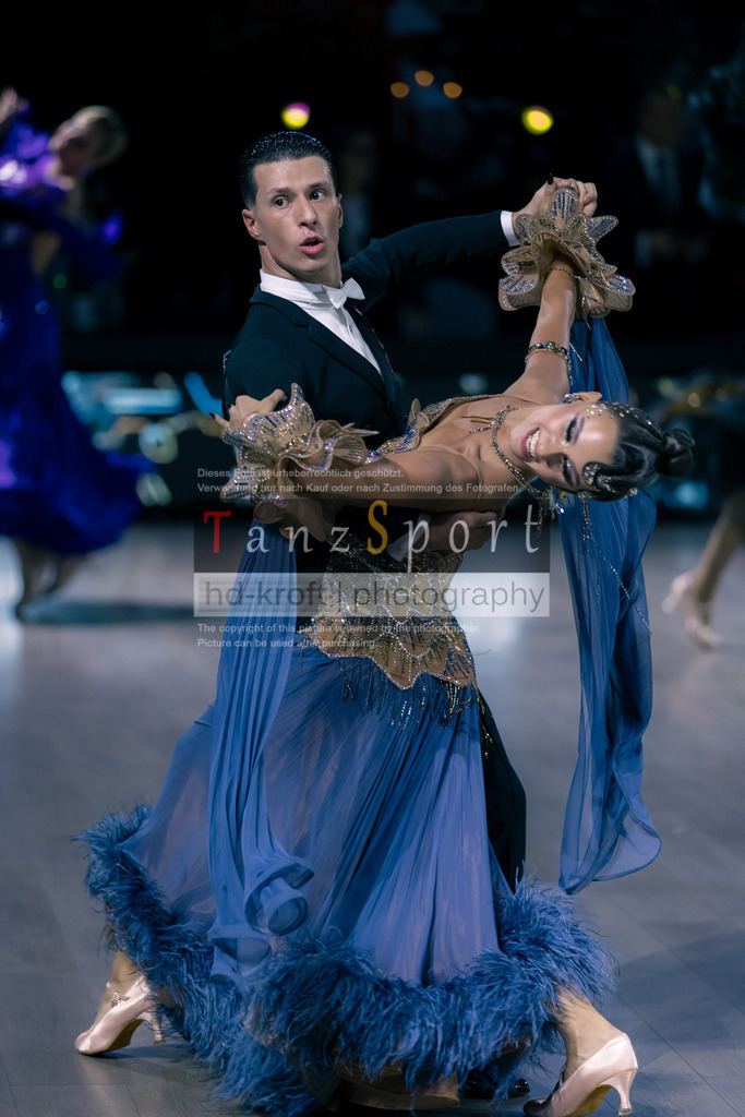 20251101_TGP_5516 | Tanzsportbilder, Standardtanz, Lateintanz, WDSF, DTV, LTVB, dancecomp, goc, hessen tanzt, blaues band der spree, walzer, tango, wiener walzer, slowfox, quickstepp, samba, rumba, cha-cha-cha, paso doble. jive, hd-kroft photography, turniertanzsport
